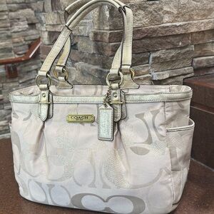 Coach Gallery Optic Signature Tote in Champagne and Gold Metallic